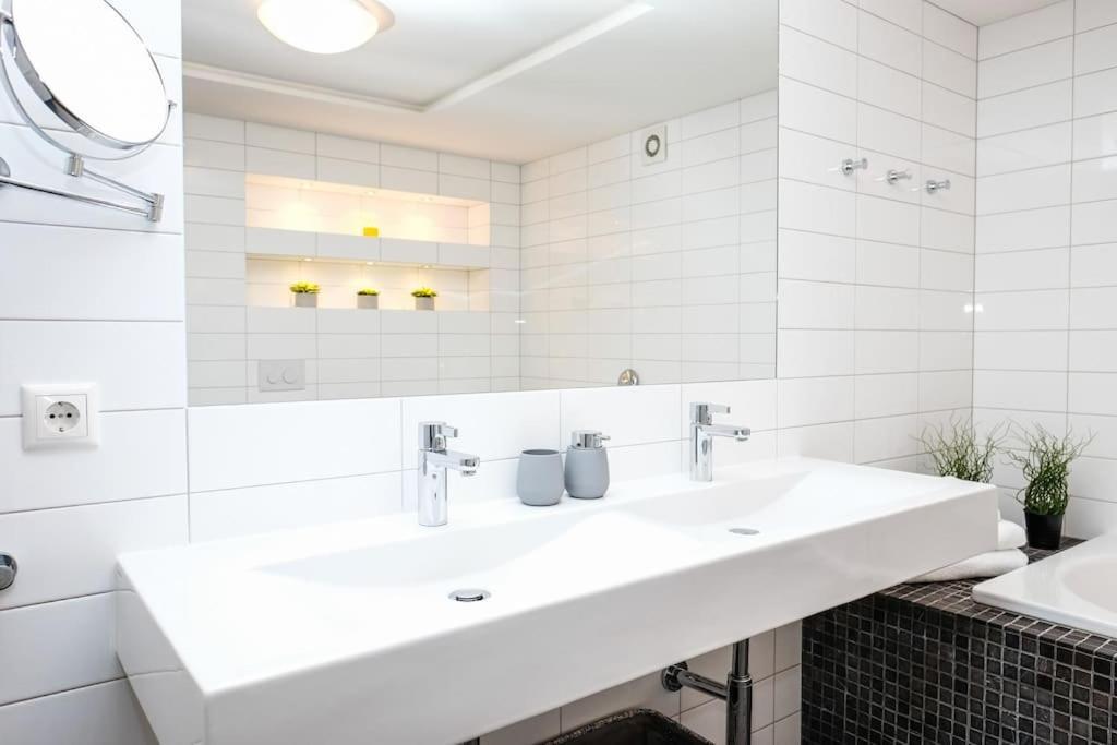 #Stayhere - Spacious Luxury Town Hall 3Bdr Apartment Vilnius Exterior photo